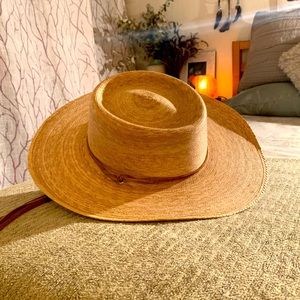 Atwood Pinedale. Med. Woven.